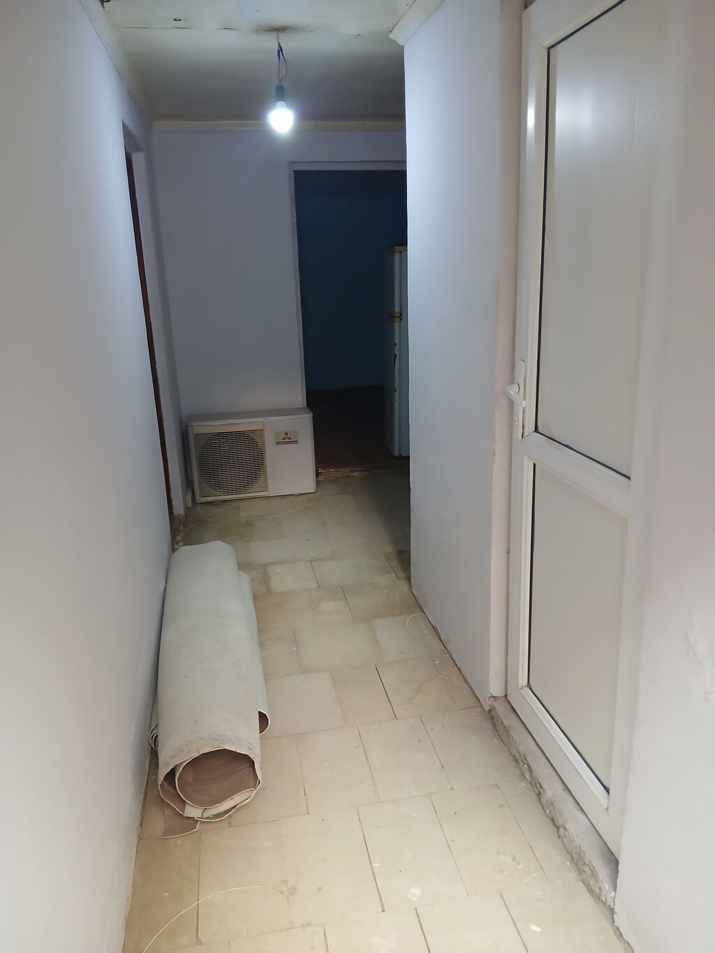 Mehdiabadda kommunal daxil 300 manata 2 otaqli ev kiraye verilir. Evdə — Daşınmaz əmlak, Mehdiabad (5)