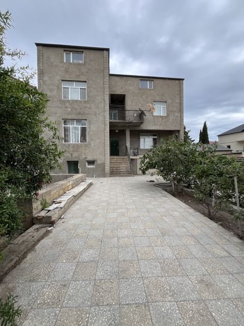 Satılır 6 otaqlı həyət evi/bağ evi 500 m² — Bakı