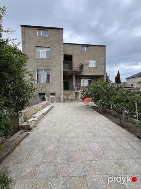 Satılır 6 otaqlı həyət evi/bağ evi 500 m²