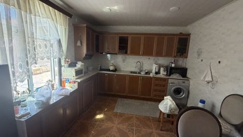 Mətbəx mebeli dəsti Peç aspirator dıvan daxıl satılır - Künc — Mətbəx mebeli