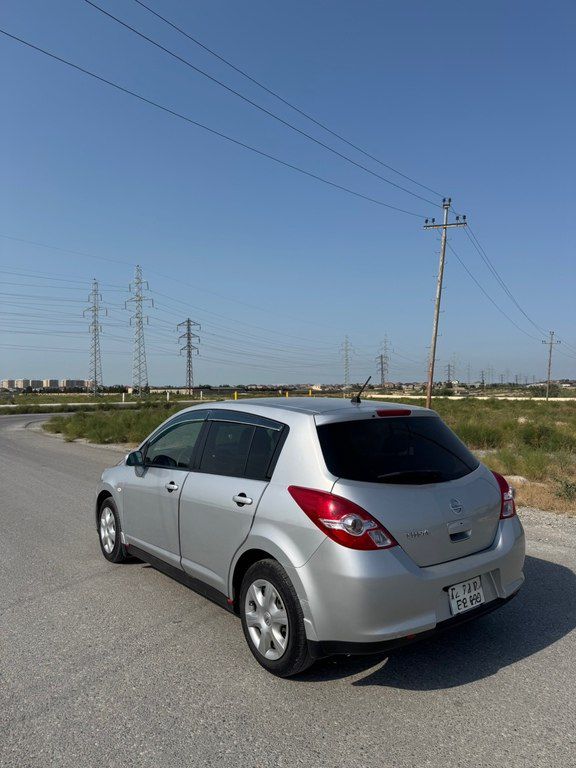 Nissan Tiida, 1.5 L, 2011 il, 100 000 km — Avtomobillər, Bakı (9)