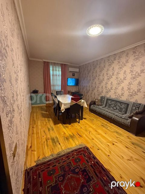 Həyət evi kirayə verilir, Qəbələ ş.