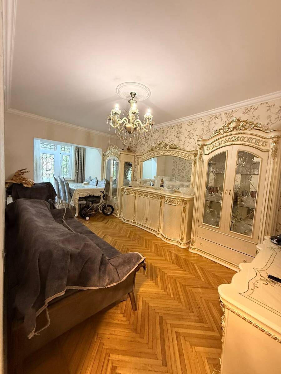 Satılır 2 otaqlı köhnə tikili 70 m² — Mənzil, Bakı