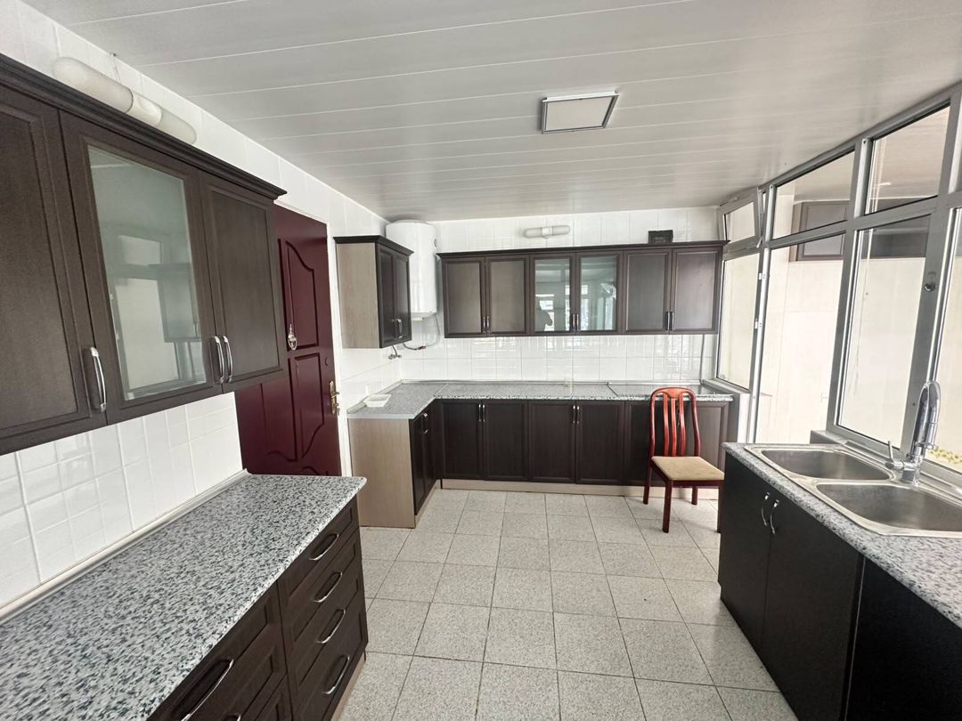 Satılır 3 otaqlı həyət evi/bağ evi 250 m² — Ev, villa, Bakı (12)
