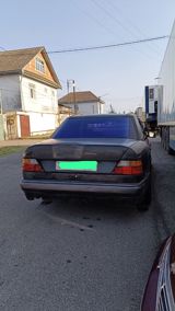 Mercedes-Benz 230: 2.3 l | 1985 il Sedan — Cars