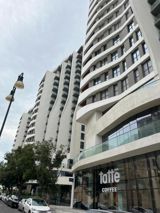 Satılır 5 otaqlı yeni tikili 303 m² — Apartment