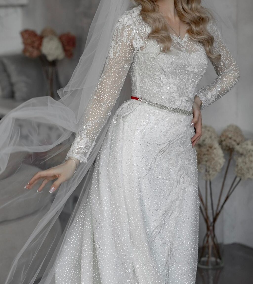 Zərif detallar ilə bəzədilmiş gəlinlik - Model: klassik A-kesim — Şəxsi əşyalar, Bakı (5)