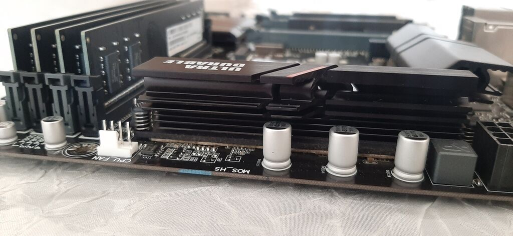 Bundle satılır - 350 AZN Ana plata : Gigabyte GA-Z170XP-SLI CPU — Elektronika, Bakı (3)