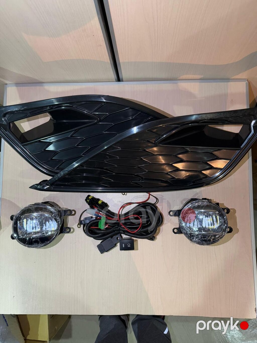 Toyota Camry üçün orijinal işıq-optika və aksesuar dəsti Tərkib: - Ön — Ehtiyat hissələri, Digah (3)