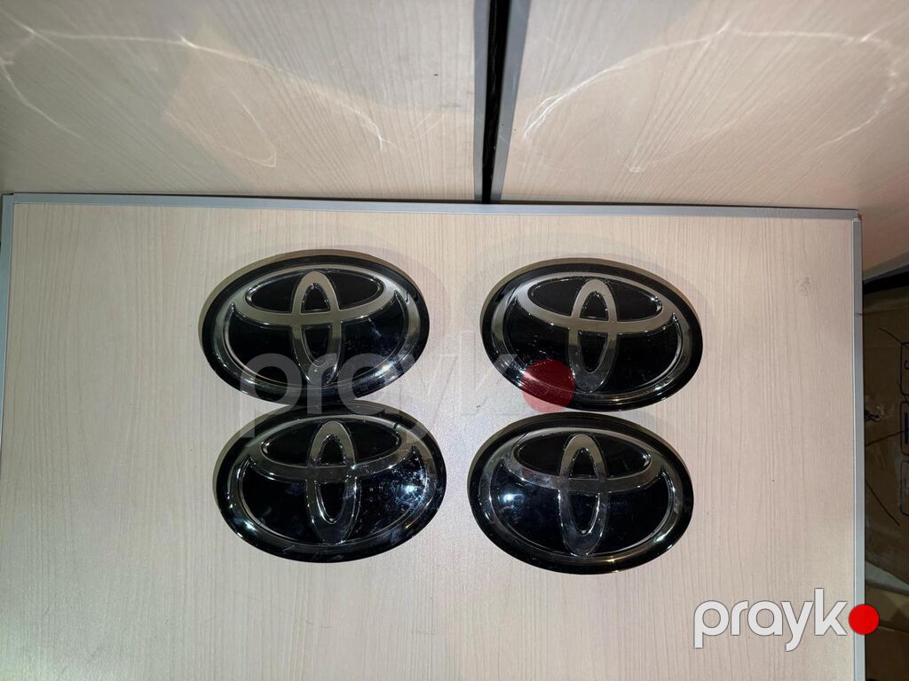 Toyota üçün ön hissə aksesuarları dəsti Məhsul tərkibi: - Ön radiator — Avto, Digah (2)