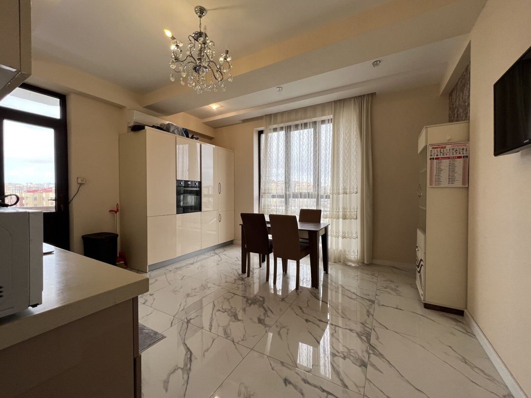 4-otaqlı yeni tikili kirayə verilir, 28 May m., 180 m² — Daşınmaz əmlak, Bakı (9)