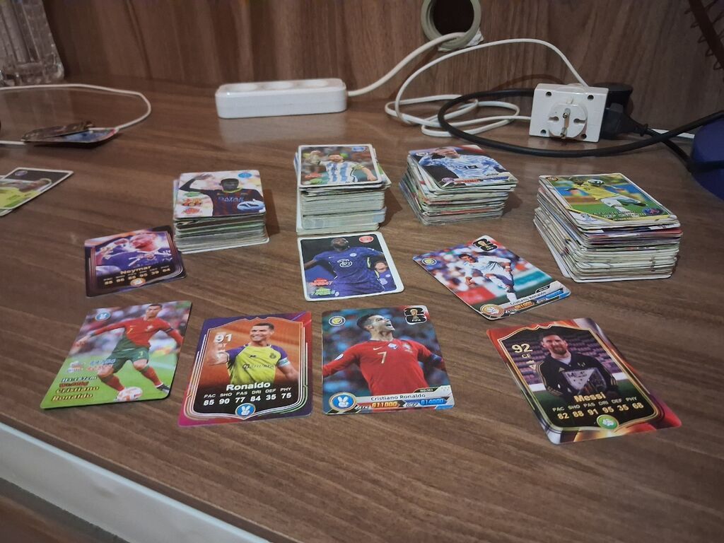 Futbolçu kolleksiya kartları dəsti - Dəstdə müxtəlif liqa və — Mallar, Sumqayıt (2)