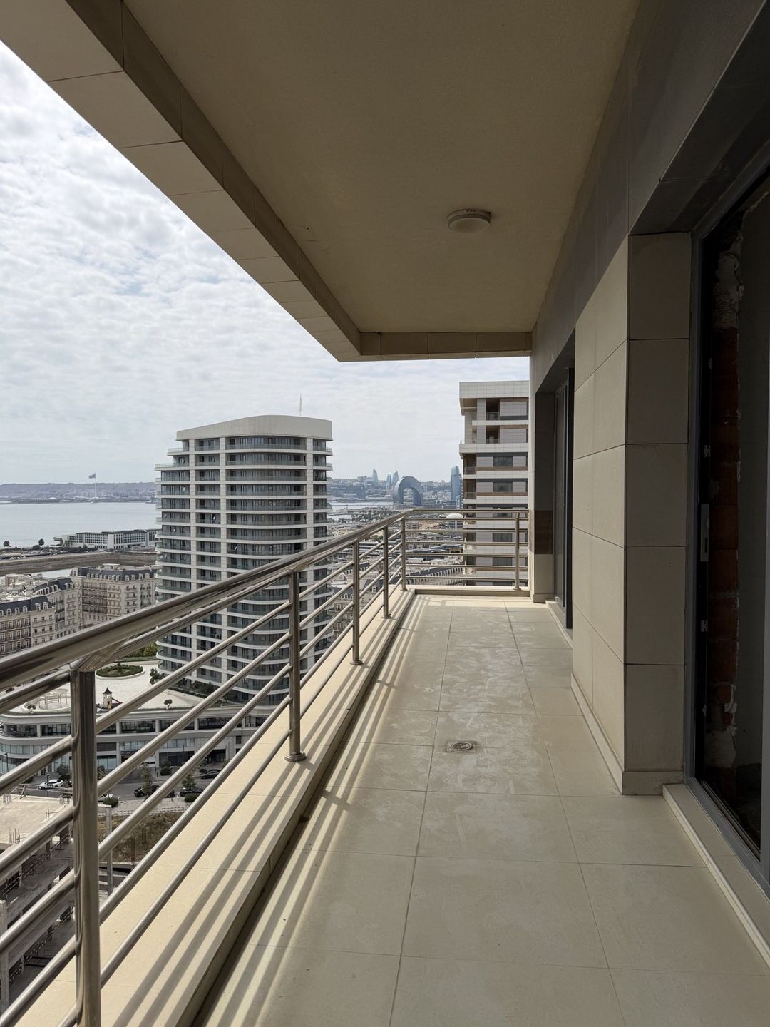 Satılır 8 otaqlı yeni tikili 342 m² — Mənzil, Bakı (8)