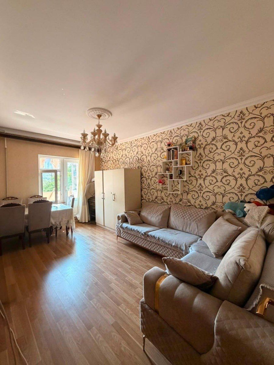 Satılır 2 otaqlı köhnə tikili 60 m² — Mənzil, Bakı
