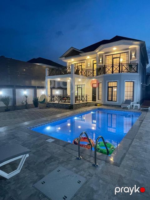 İcarəyə verilir 5 otaqlı həyət evi/bağ evi 200 m²