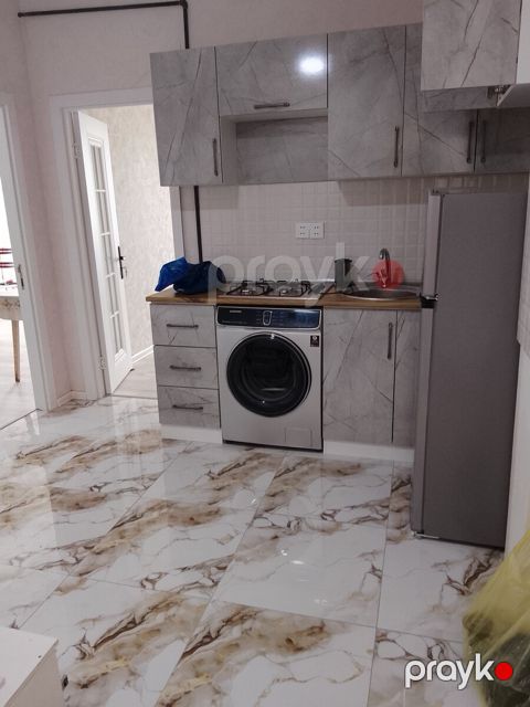 İcarəyə verilir 2 otaqlı yeni tikili 45 m²