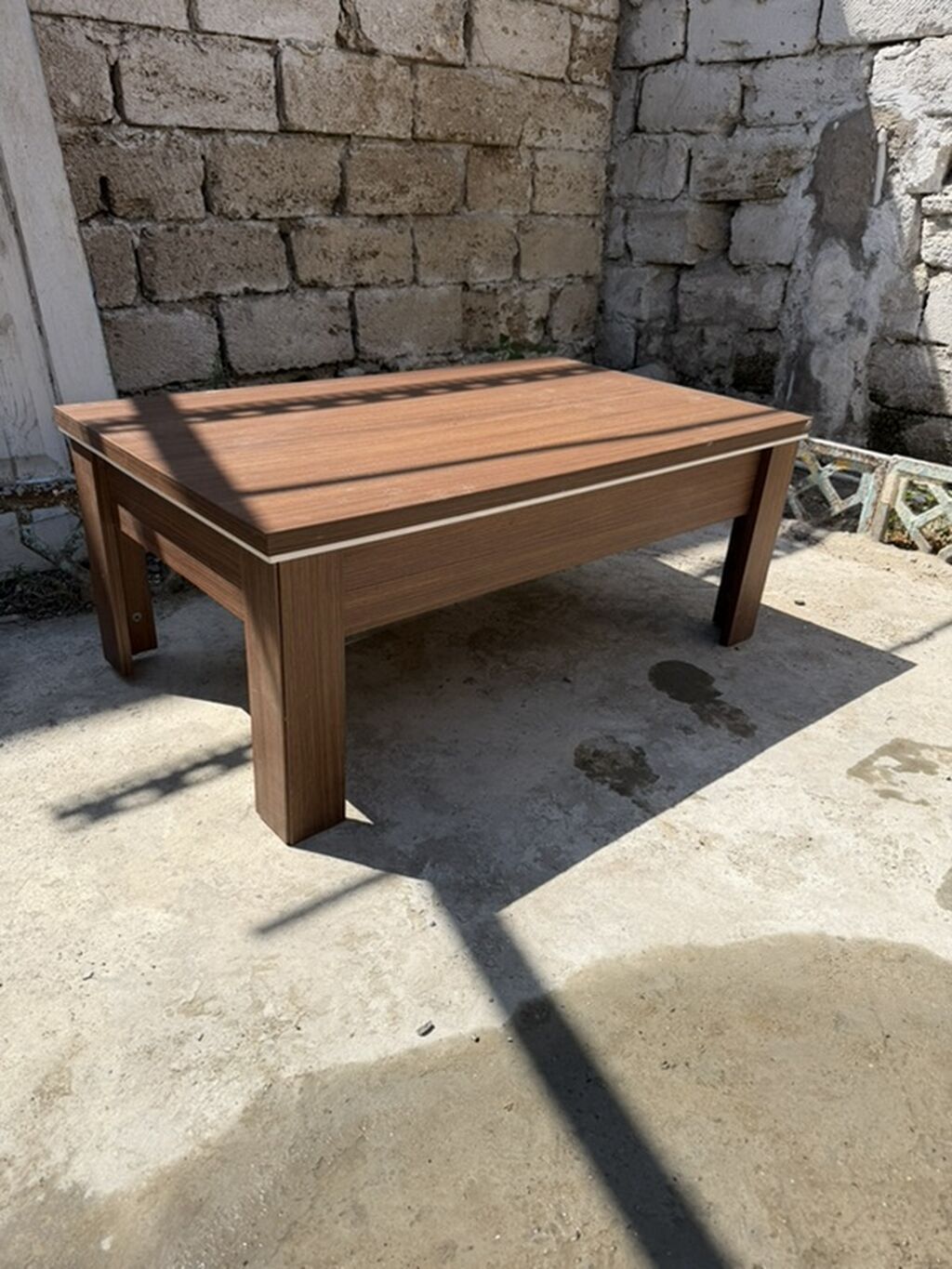 Dördbucaq masa, Açılmayan, Təkərsiz, Teksturalı laminat — Mebel, Bakı