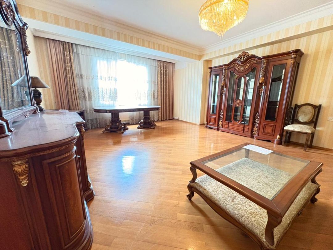 Satılır 4 otaqlı yeni tikili 175 m² — Mənzil, Bakı (3)