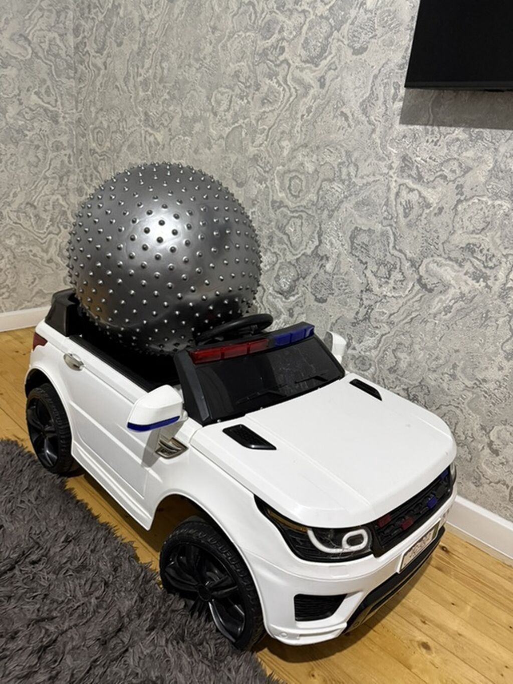 Uşaq üçün elektrikli polis maşını – JC-002 - Korpus: ağ rəng, SUV — Mallar, Xırdalan (2)
