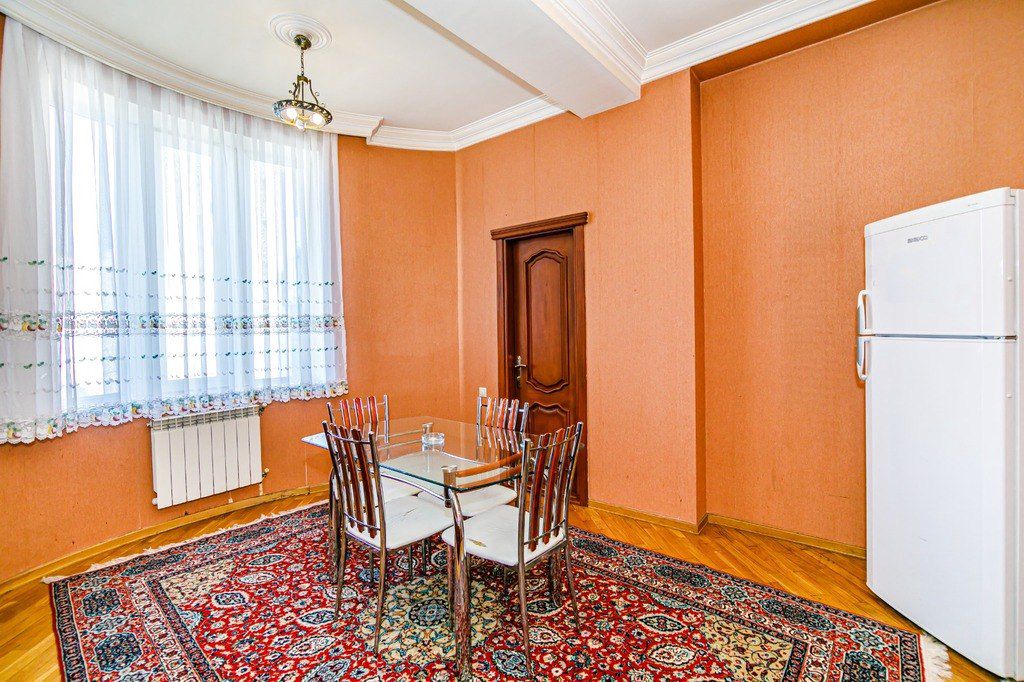 İcarəyə verilir 3 otaqlı yeni tikili 160 m² — Mənzil, Bakı (12)
