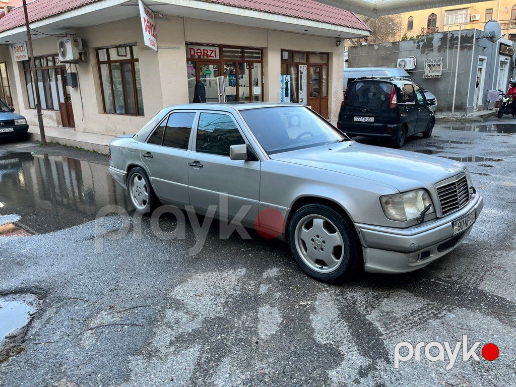 Mercedes E 280, 2.8 L, 1993 il, 378 000 km 90-NP-514 — Avtomobillər, Bakı (5)