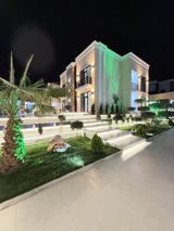 Satılır 5 otaqlı həyət evi/bağ evi 300 m² — Rövşən