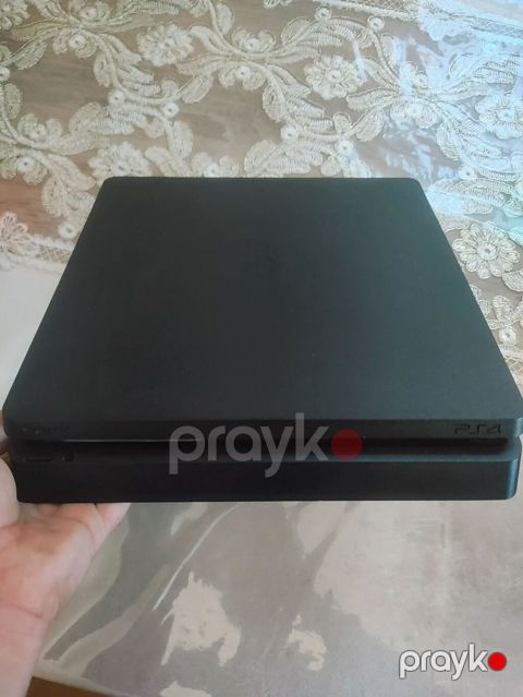 PlayStation 4 Slim oyun konsolu komplekt - Model: PS4 Slim (qara