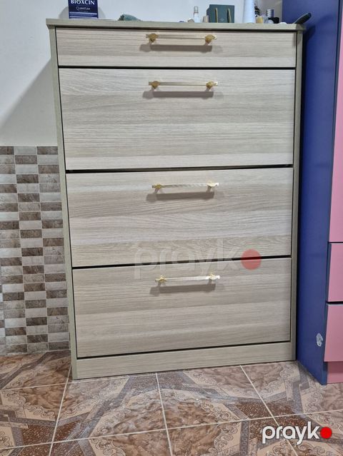 Ayaqqabı dolabı - 8 aydir almişam ciziği qopuğu yoxdur. seliqeli
