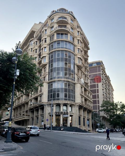 Satılır 3 otaqlı yeni tikili 115 m²
