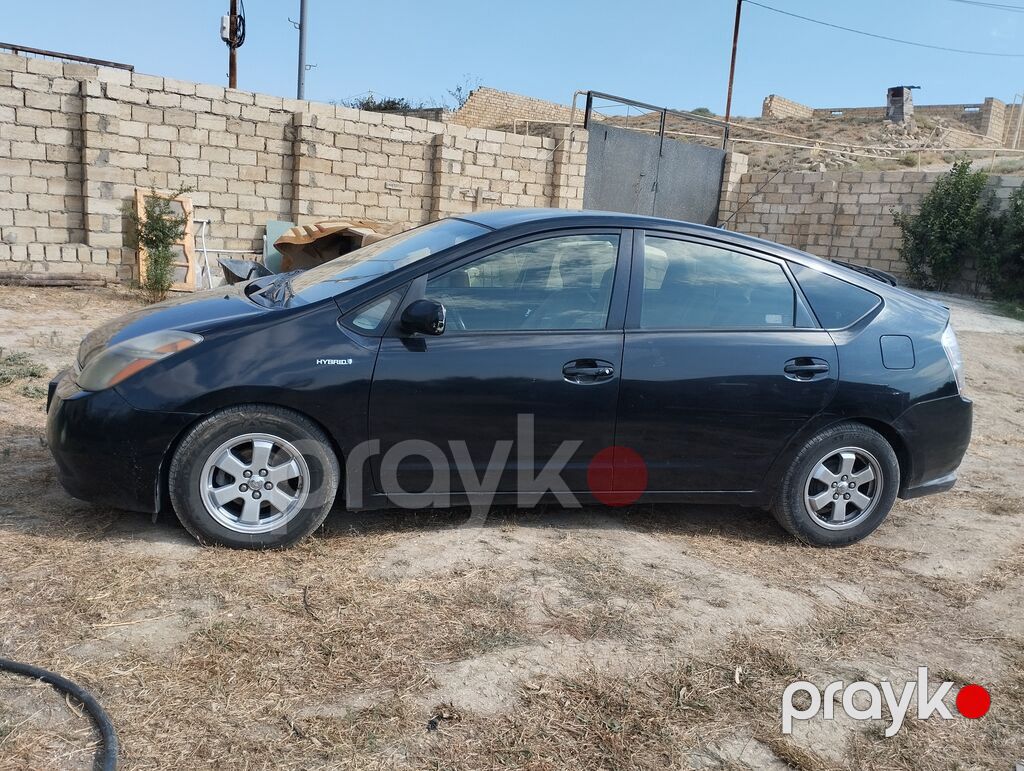 Toyota Prius (2-ci nəsil) hibrid hetçbek - Rəng: qara - Kuzov: 5 — Avtomobillər, Sumqayıt (4)