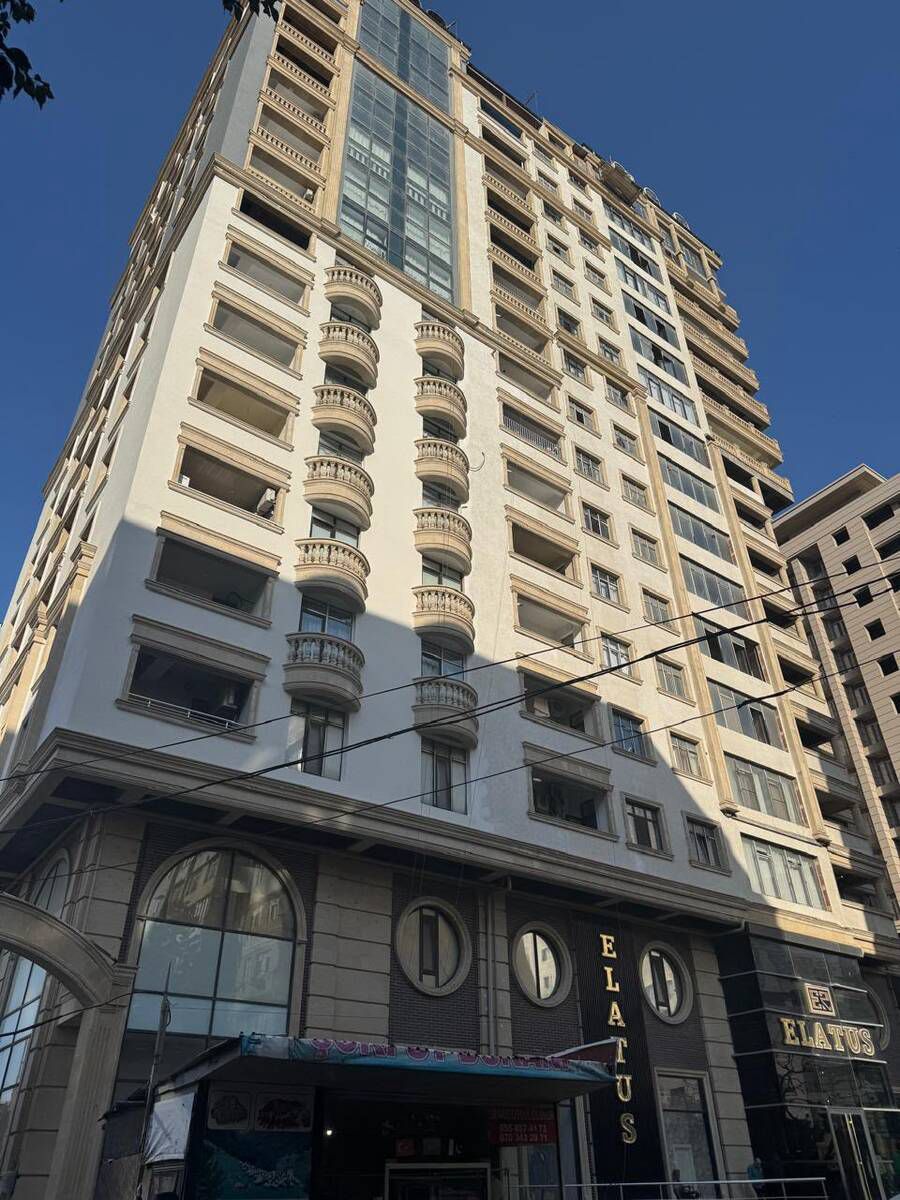 Satılır 2 otaqlı yeni tikili 80 m² — Mənzil, Bakı
