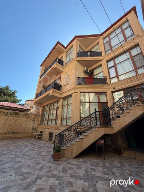 Satılır 7 otaqlı həyət evi/bağ evi 500 m²