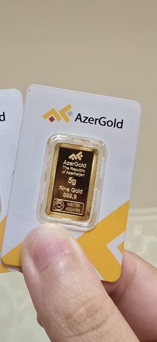 Azergold külçə — Şəxsi əşyalar, Bakı