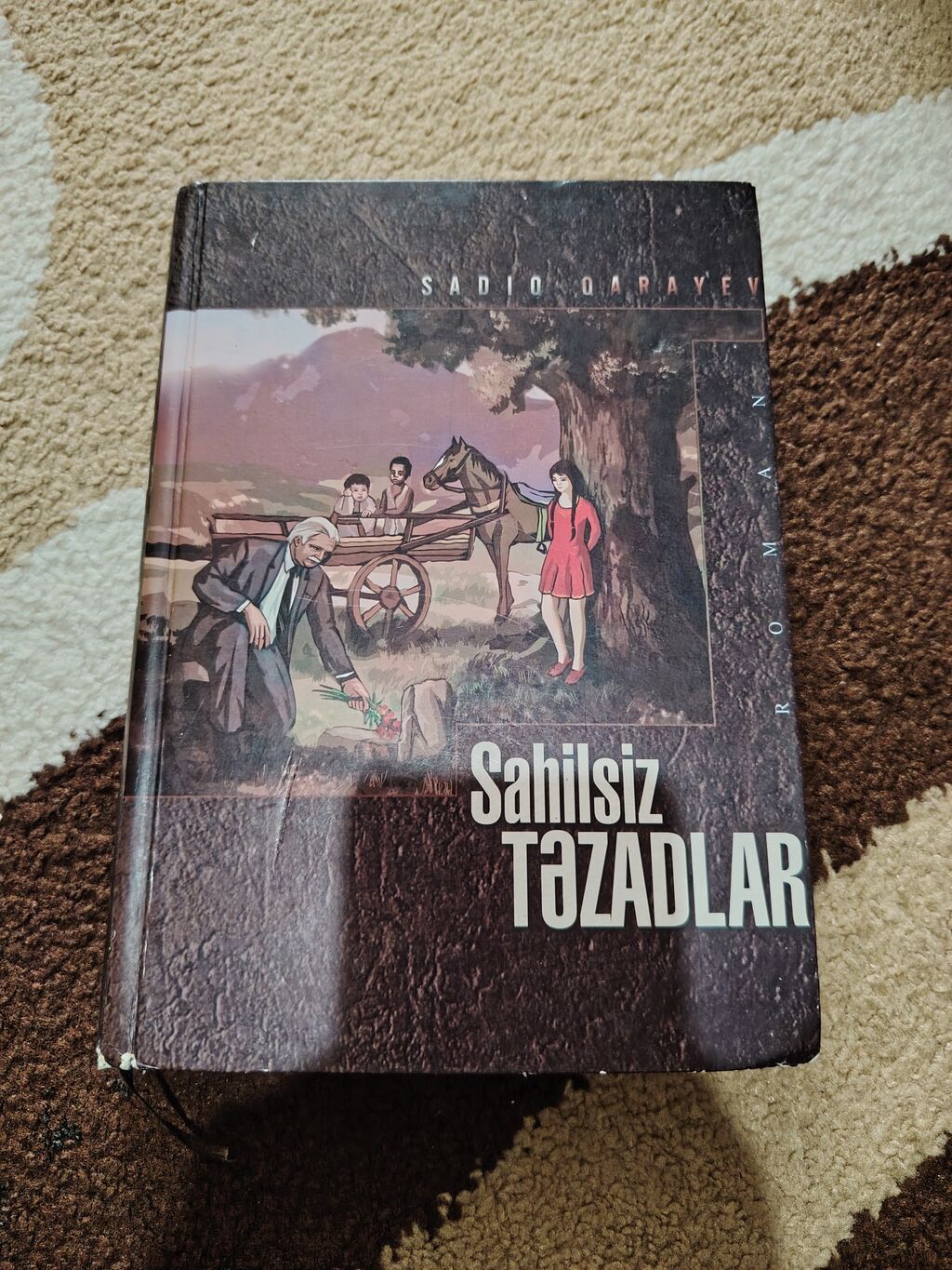 Məhsul: Kitablar və portfel dəsti 1) Kitab: “Kriz Ekonomisi: Dünya — Kitablar və jurnallar, Şəki (3)