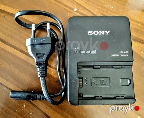 Sony BC-QZ1 batareya şarj cihazı - Model: Sony BC-QZ1 - Tip: Kamera — Bakı
