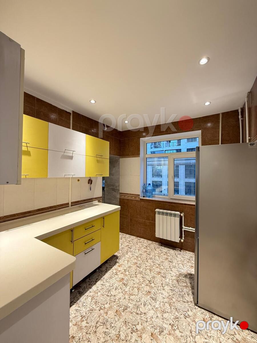 Satılır 4 otaqlı köhnə tikili 95 m² — Mənzil, Bakı (5)