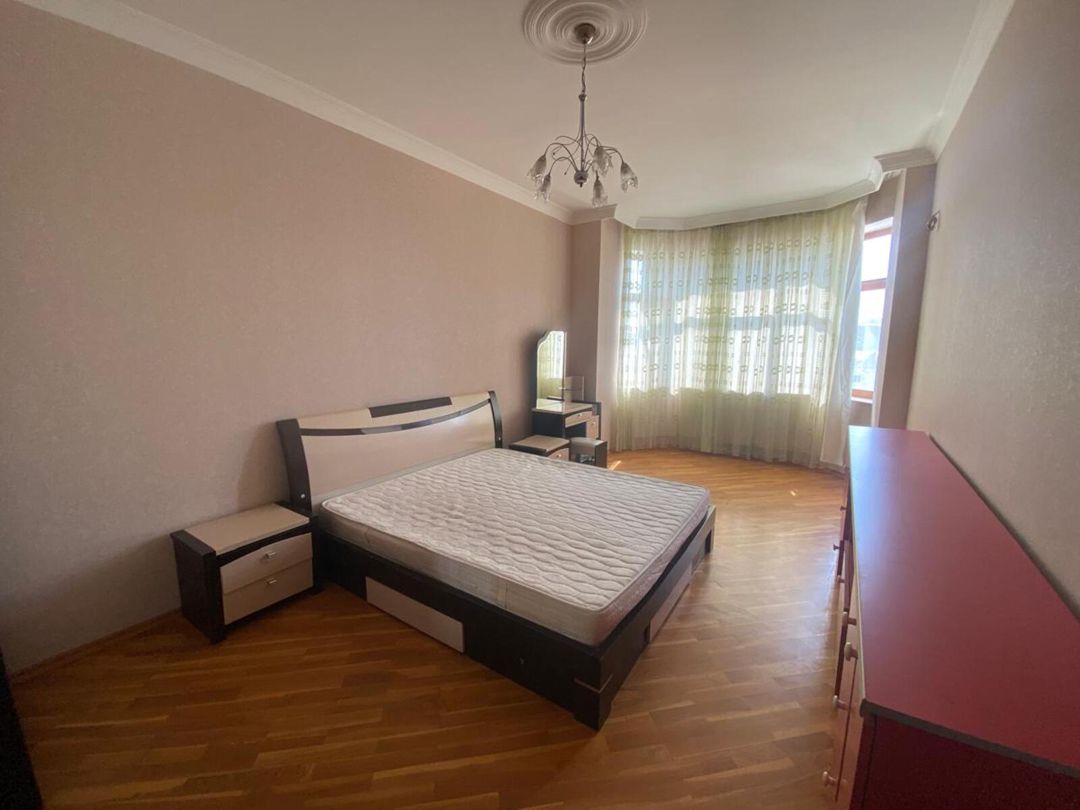 İcarəyə verilir 3 otaqlı yeni tikili 135 m² — Mənzil, Bakı (2)
