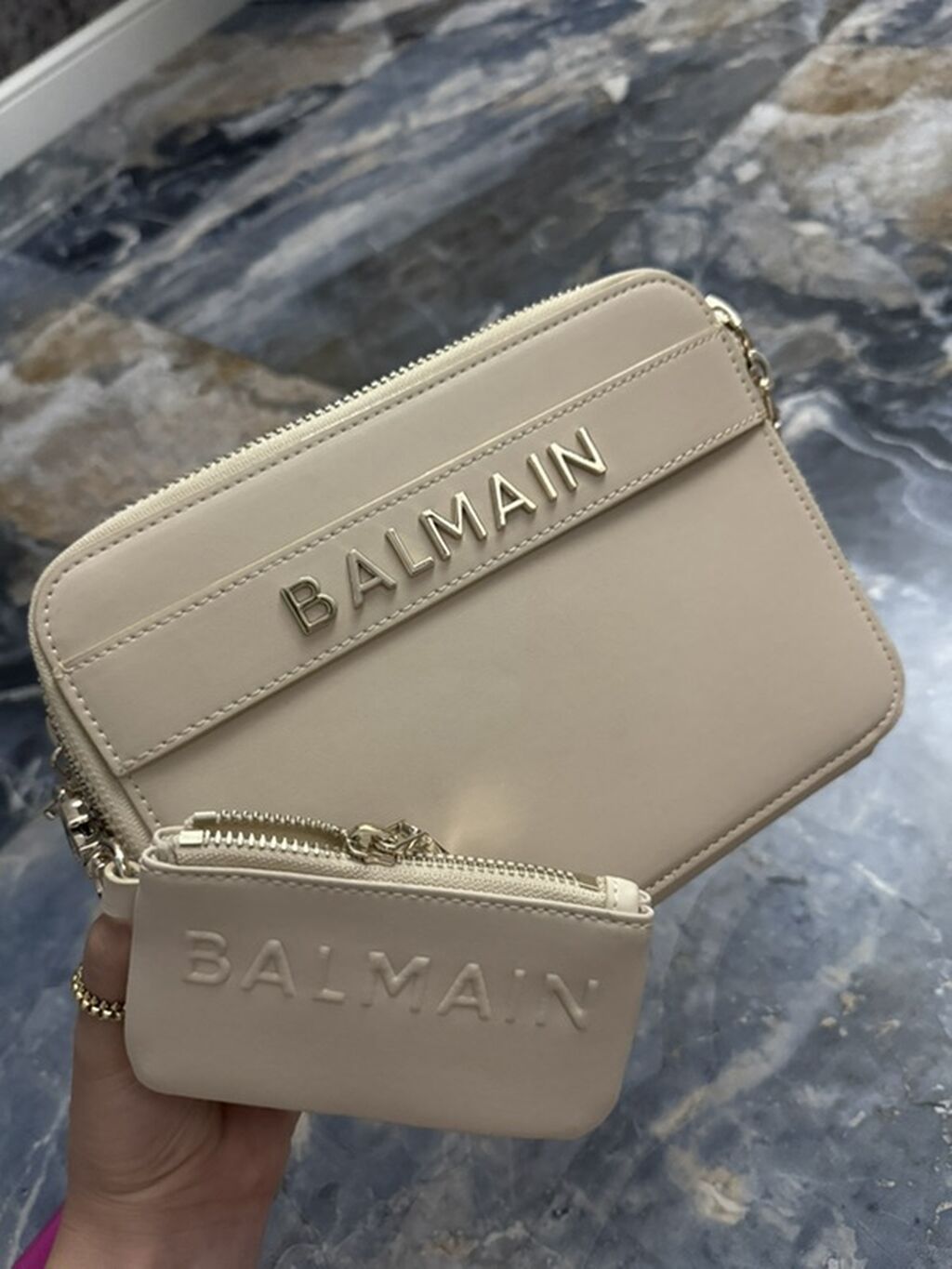 Balmain çanta. Alınıb 3000 manata. Gutusu çantası, kodu, qiyməti — Çantalar, Bakı (6)
