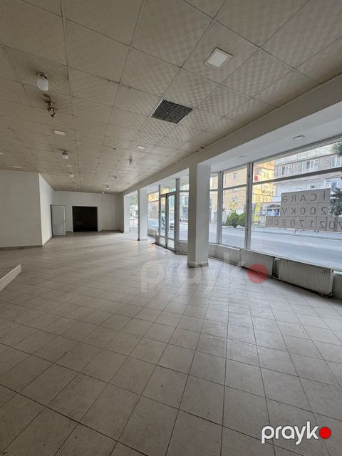 İcarəyə verilir obyekt 200 m²