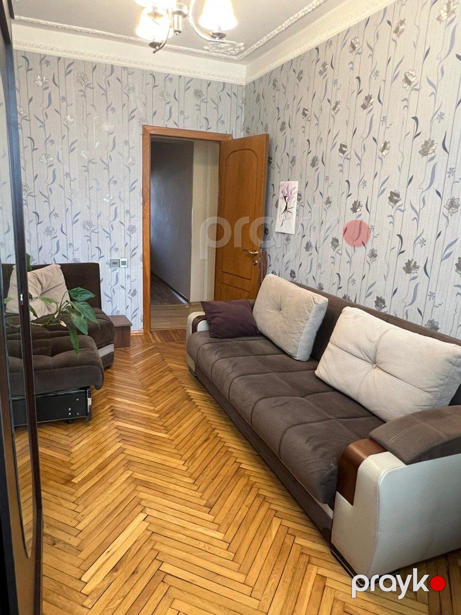 Satılır 4 otaqlı köhnə tikili 100 m² — Mənzil, Bakı (9)