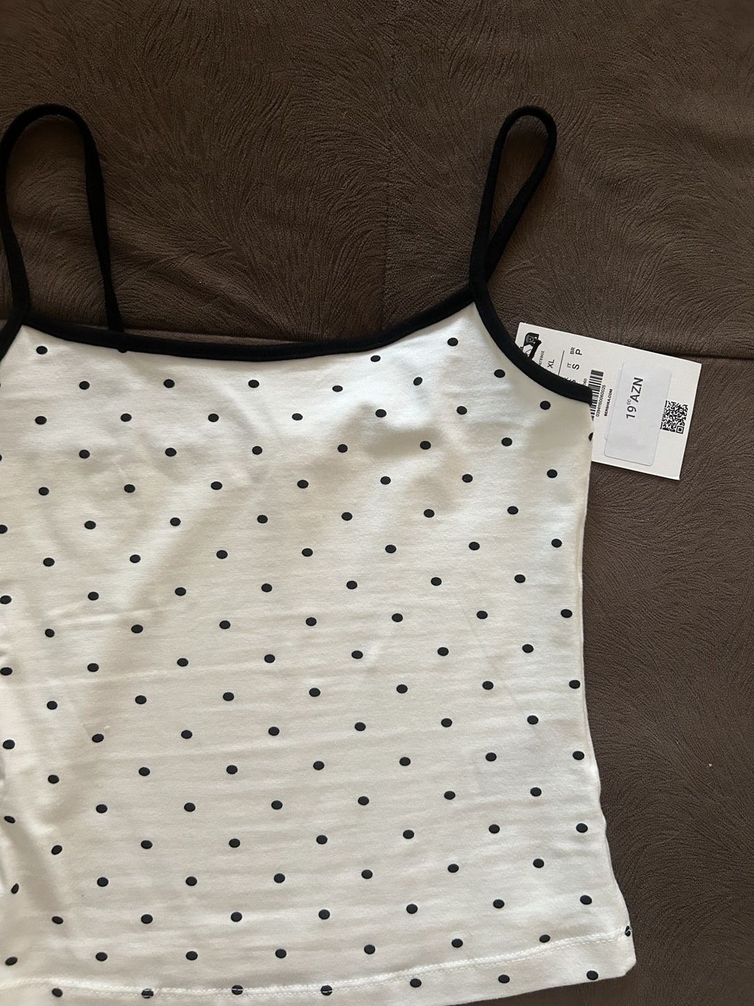 Mayka Bershka — Şəxsi əşyalar, Bakı (3)