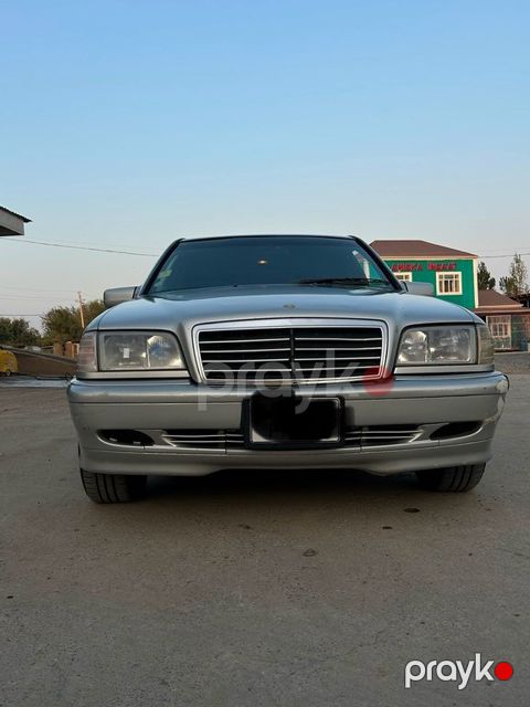 Mercedes C 200, 2.0 L, 1998 il, 240 000 km