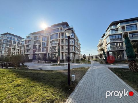 Satılır 4 otaqlı yeni tikili 208.5 m²