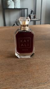 Kayali parfüm 100ml çox az istifadə olunub 90azn satılır — Eleni