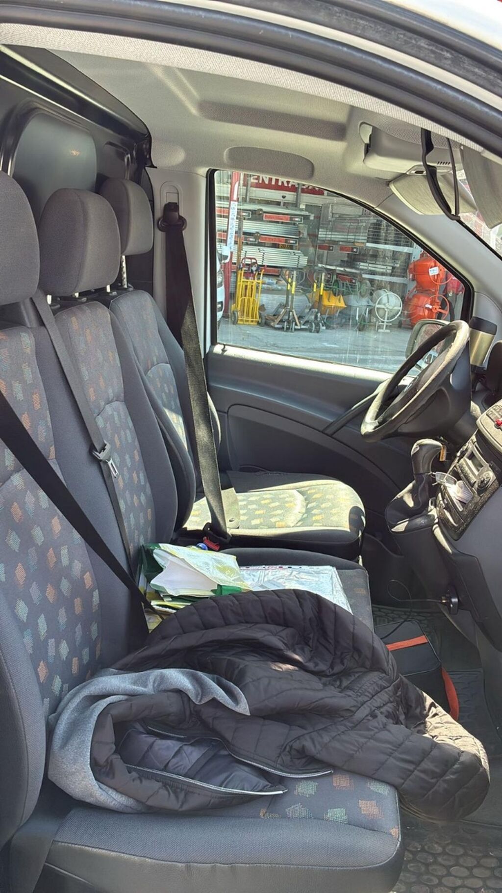 Mercedes-Benz Vito yük/furqon.prabeq 180 000 Xüsusiyyətlər: - Kuzov — Yük maşınları, Lənkəran