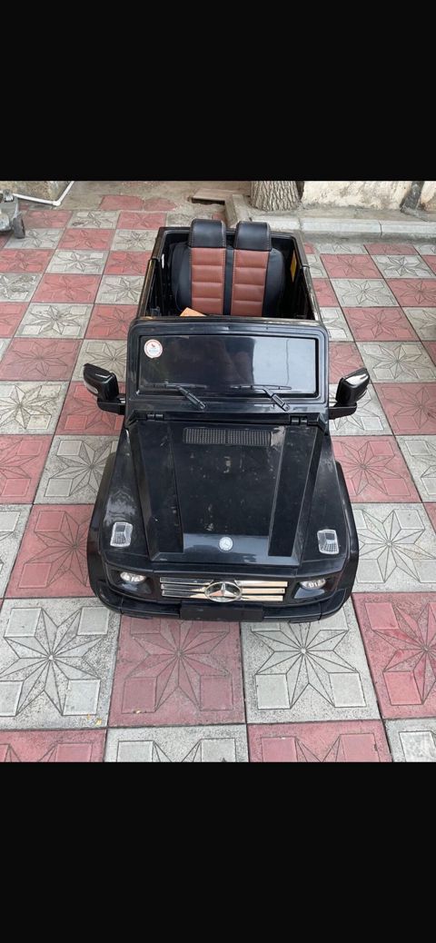 Uşaq üçün elektrikli minik maşını – qara rəng, krossover/SUV tərzində