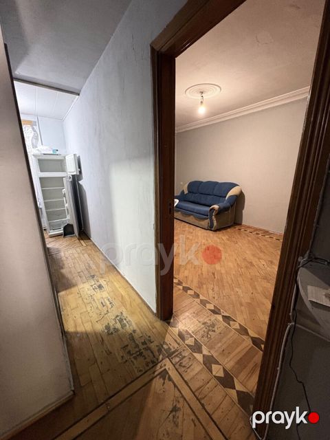 2-otaqlı mənzil kirayə verilir, İnşaatçılar m., 60 m²