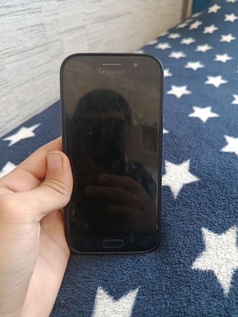 Samsung Galaxy A3 2017, 16 GB, rəng - Qara, Barmaq izi