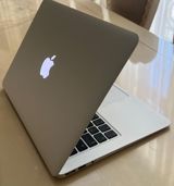Macbook Air 13 Ideal veziyyetde. qiy 350 man. unvan 28 — Apple Macbook