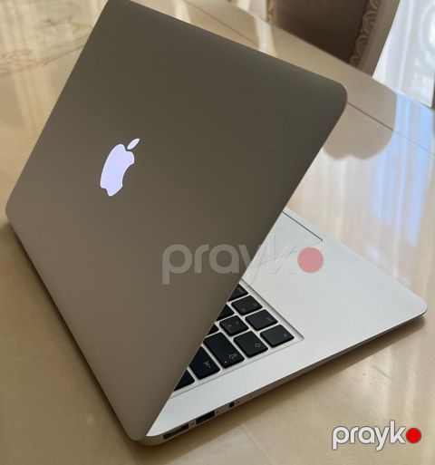 Macbook Air 13 Ideal veziyyetde. qiy 350 man. unvan 28 — Digah